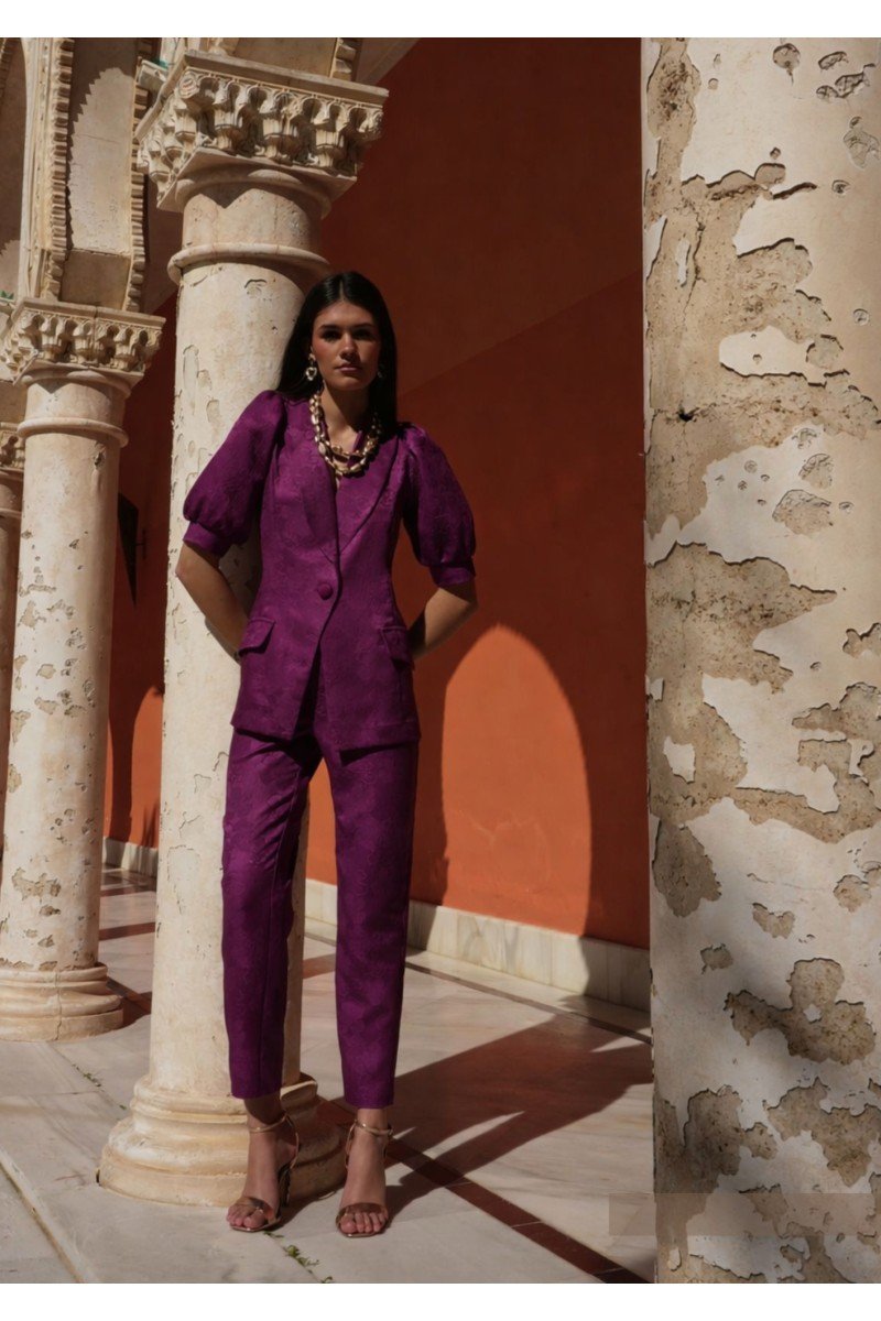 Traje Prune
